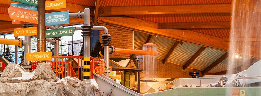 Zwembad of ijsbaan huren